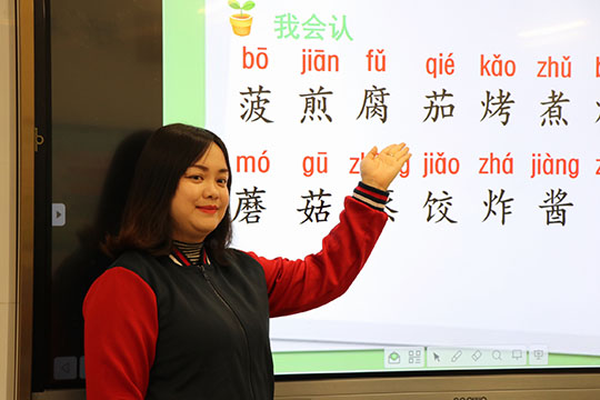 语文老师唐杨娟..jpg